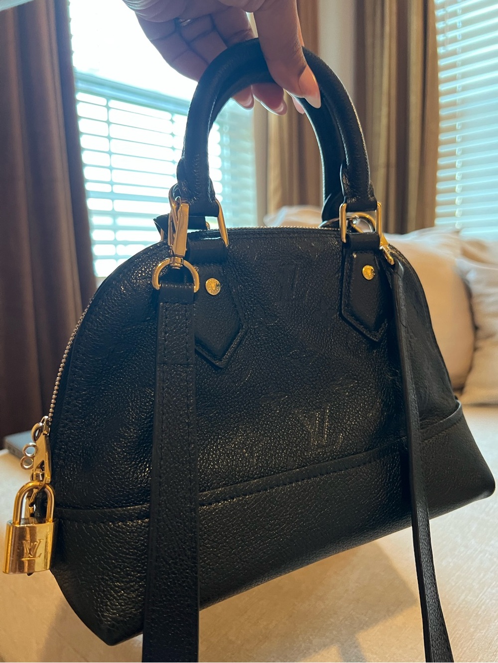 Louis Vuitton Neo Alma BB